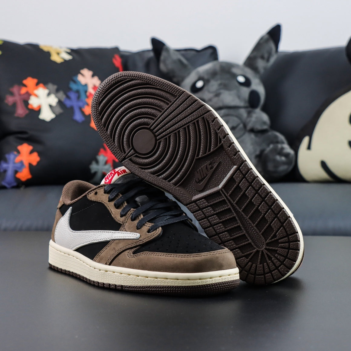 TRAVIS SCOTT X NIKE AIR JORDAN 1 LOW OG TS SP CQ4277-001
