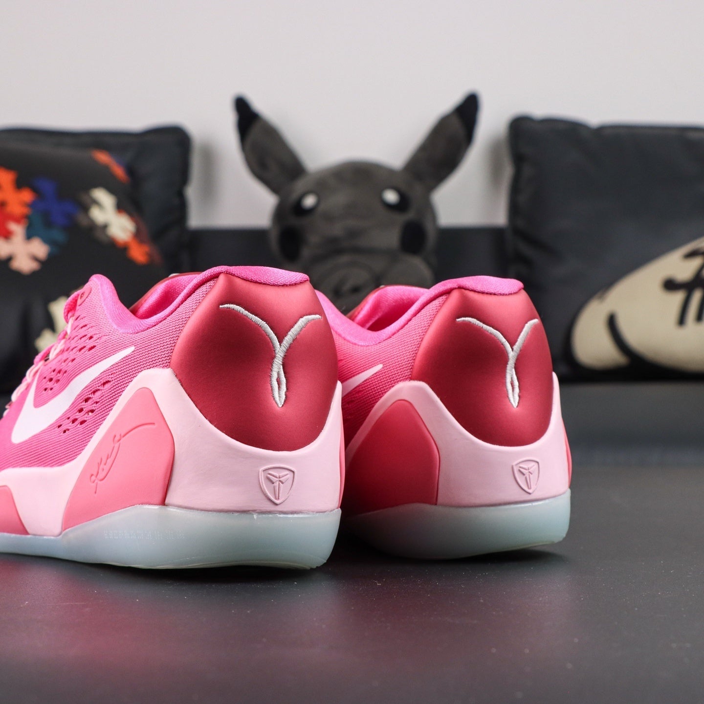 NIKE KOBE 9 LOW EM THINK PINK PE HQ4995-600