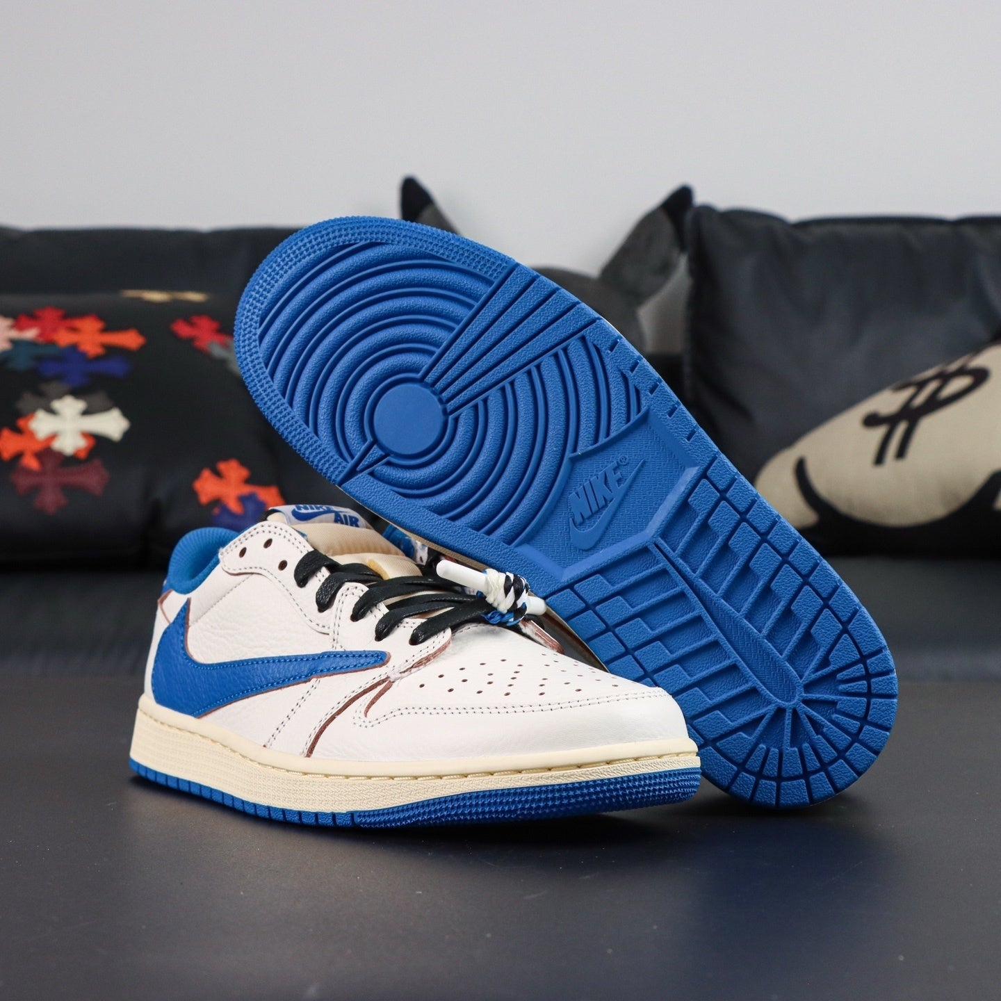 Travis Scott x NIKE AIR JORDAN 1 LOW DM7866-104