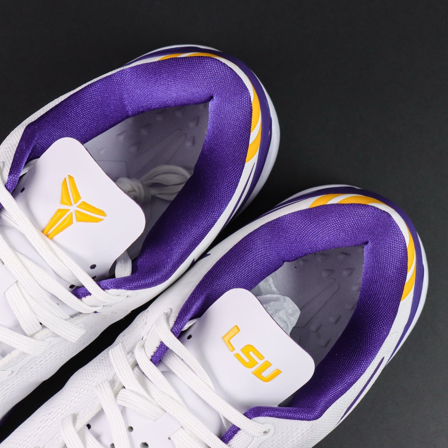 NIKE KOBE 8 HF7485-001