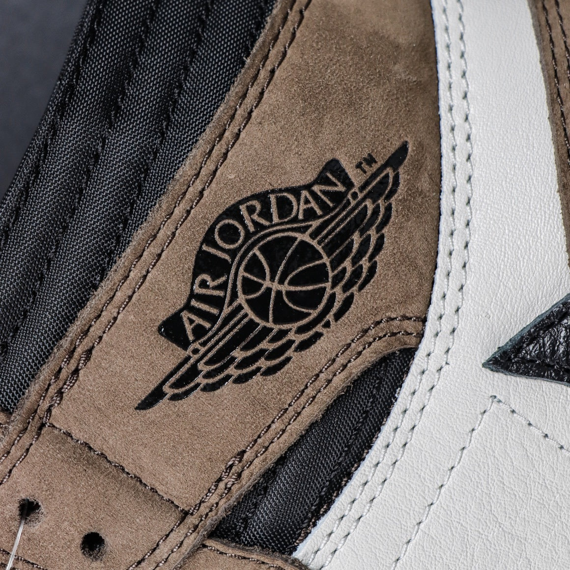 TRAVIS SCOTT X NIKE AIR JORDAN 1 HIGH OG TS SP CD4487-100