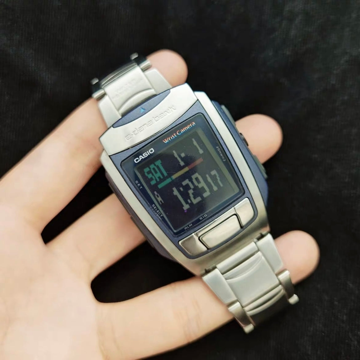 Casio WQV-10 Metal Edition – Vintage Y2K Camera Watch (Rare Collector’s Piece)