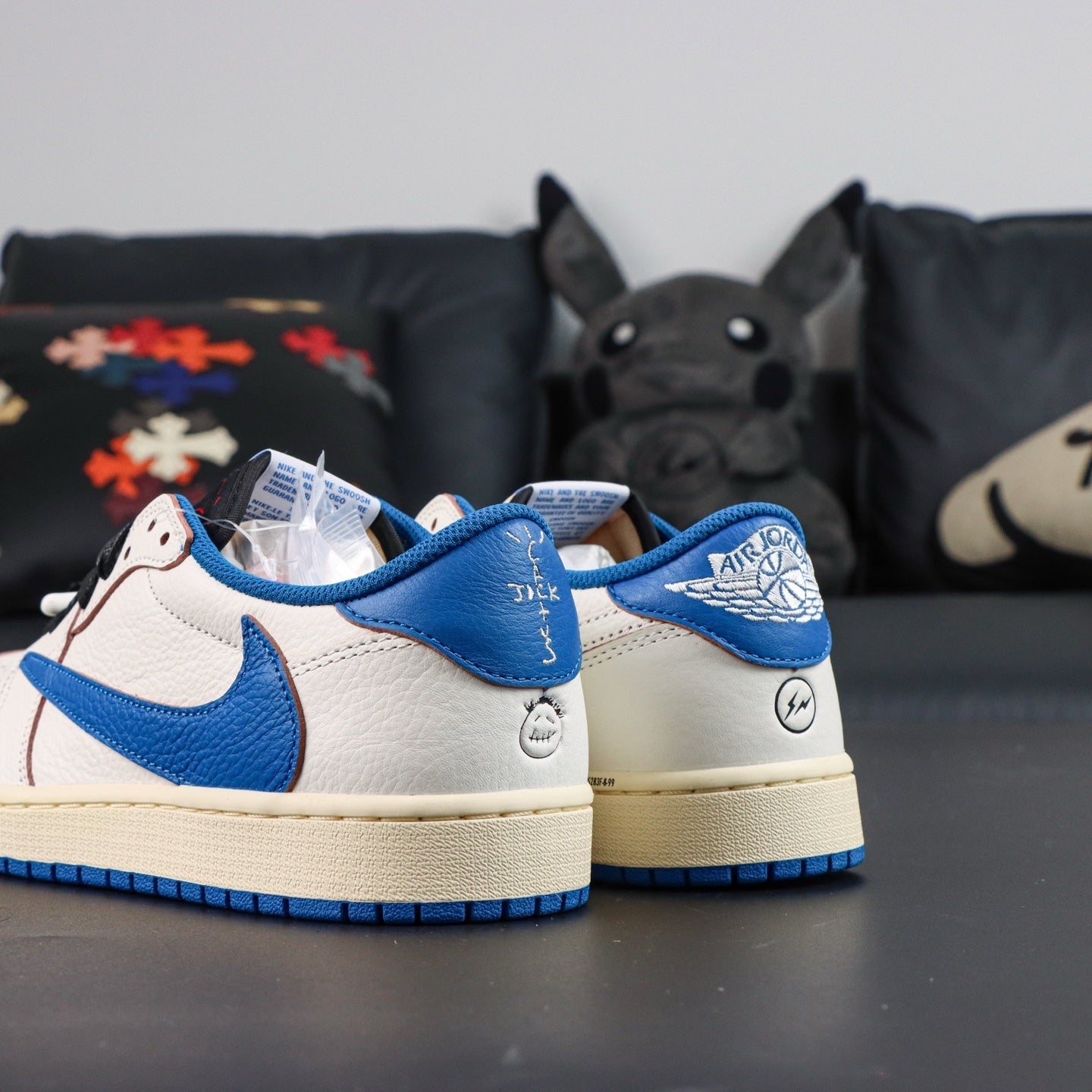 Travis Scott x NIKE AIR JORDAN 1 LOW DM7866-104