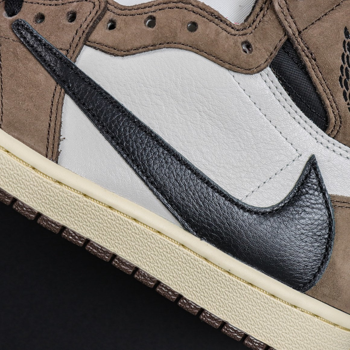 TRAVIS SCOTT X NIKE AIR JORDAN 1 HIGH OG TS SP CD4487-100