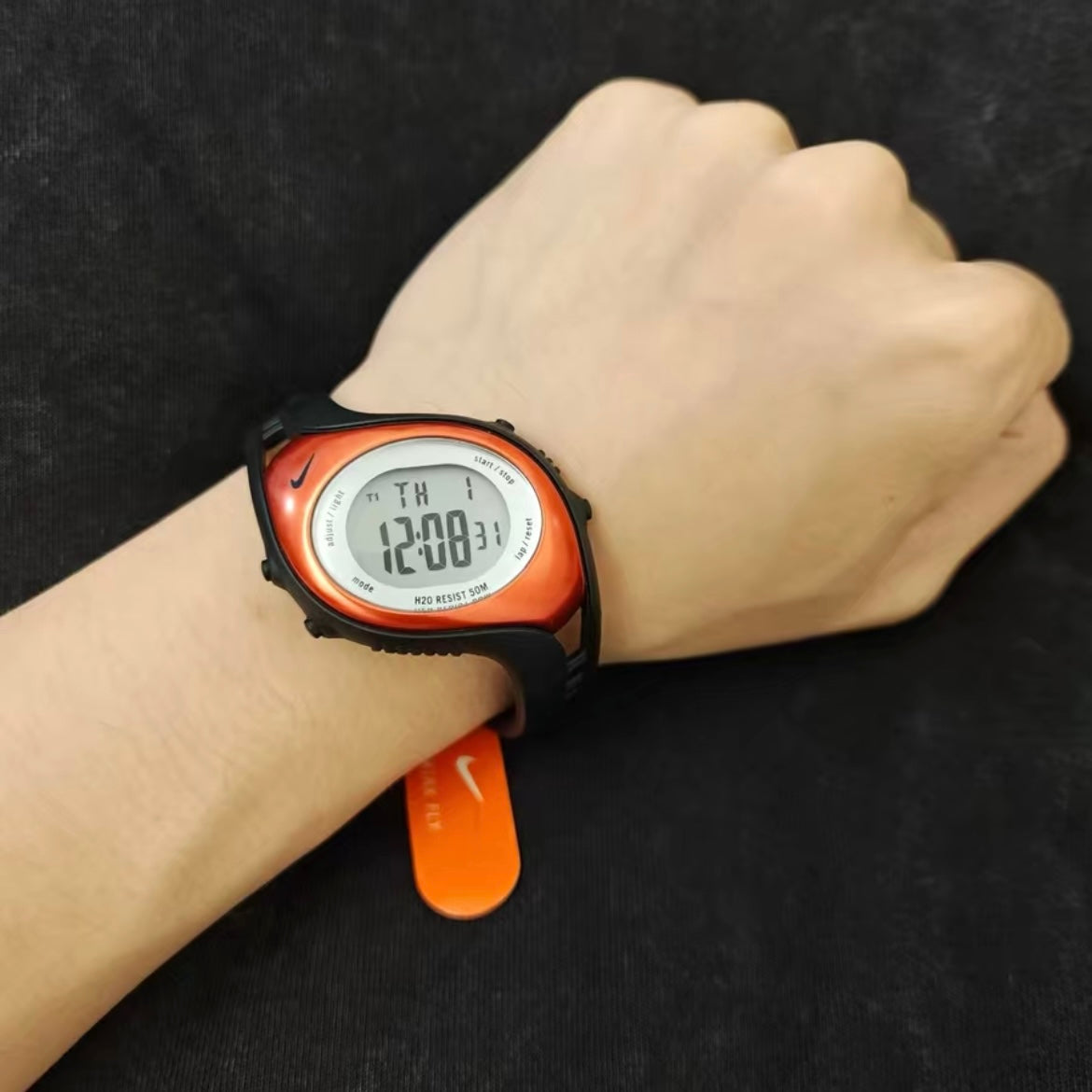 Nike “Lava Orange” Tilted Watch – Rare Vintage Y2K Sports Digital Timepiece