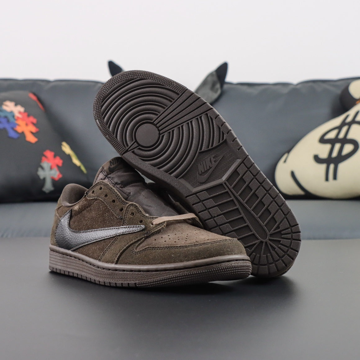 Nike Air Jordan 1 Low x Travis Scott VELVET BROWN DM7866-202
