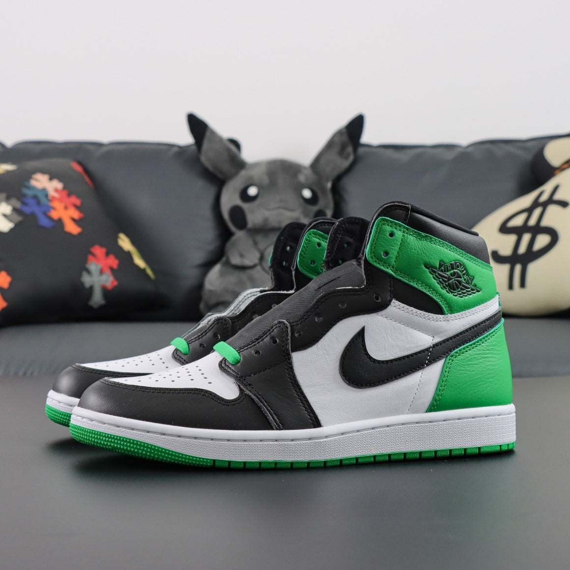 NIKE AIR JORDAN 1 HIGH OG LUCK GREEN DZ5485-031