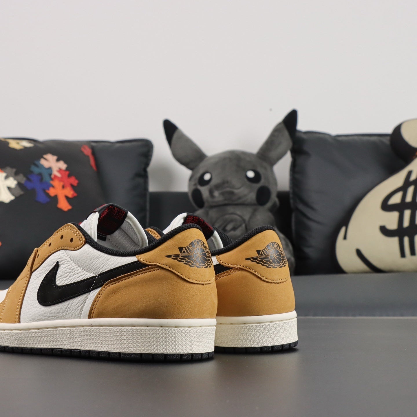 NIKE AIR JORDAN 1 LOW OG Rookie of the Year CZ0790-107