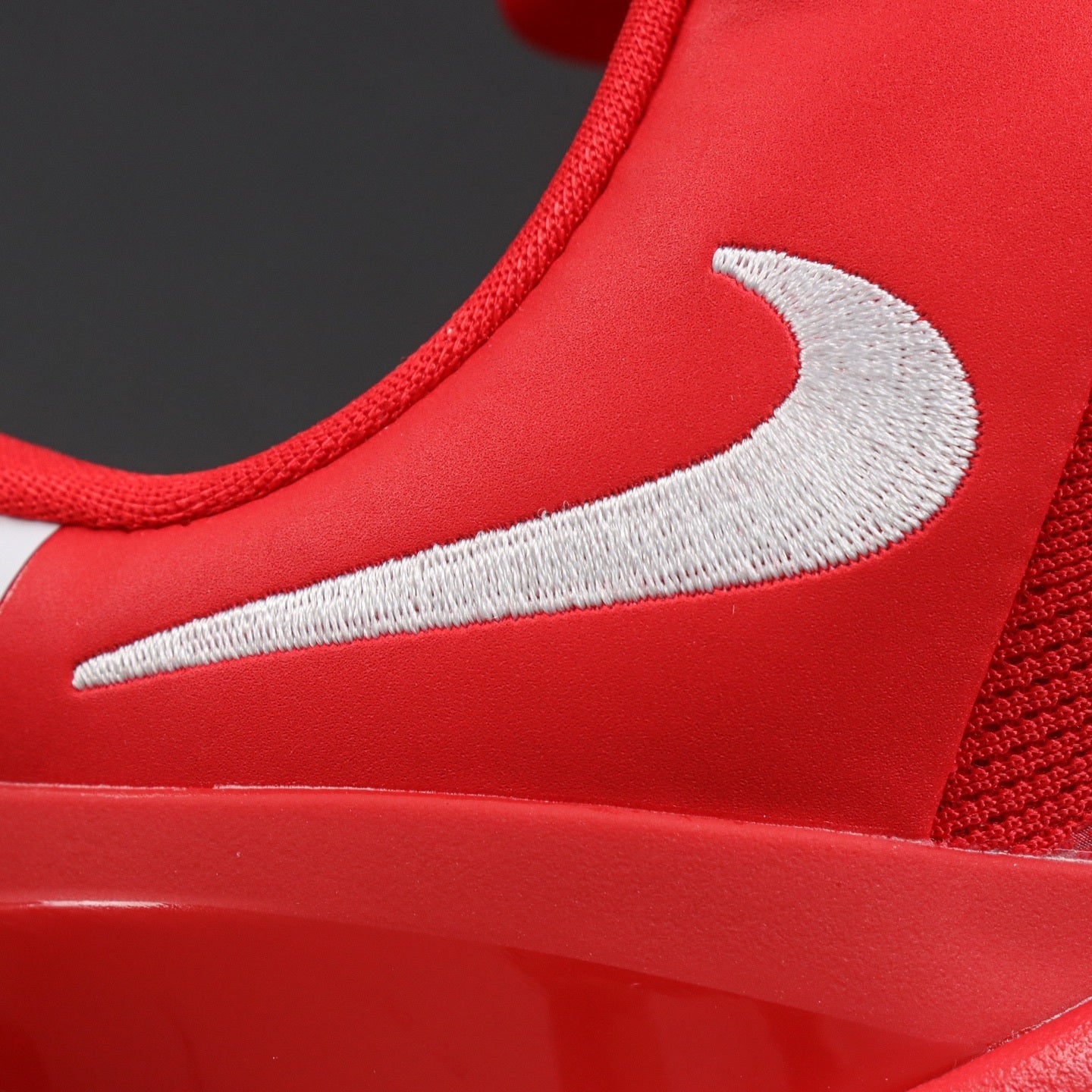 NIKE KOBE 8 PROTRO UNIVERSITY RED HF9550-600
