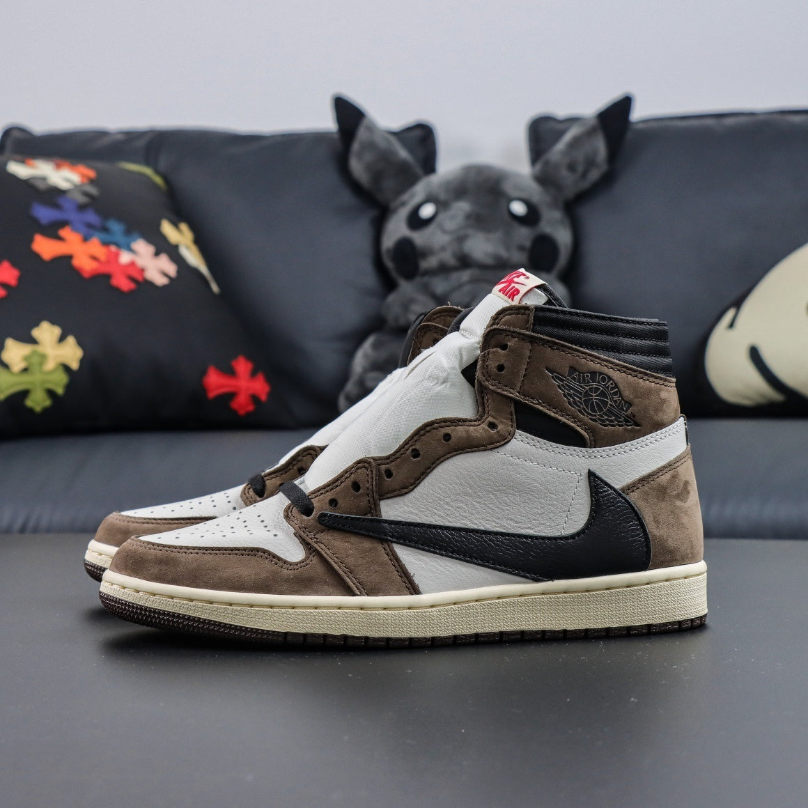 TRAVIS SCOTT X NIKE AIR JORDAN 1 HIGH OG TS SP CD4487-100